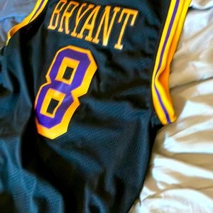 Kobe Jersey rookie year throw back size large